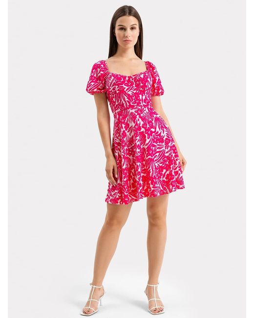 Mark Formelle Платье ярко-розовое с принтом в виде цветов