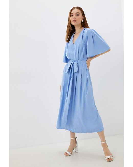Chic de Femme Платье