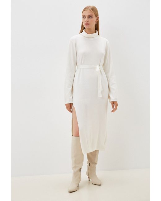 Chic de Femme Платье