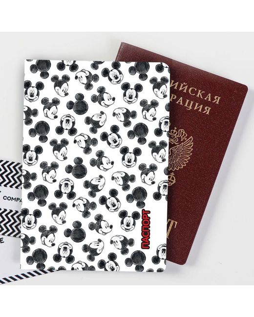 Disney Обложка для паспорта женская Микки Маус и друзья чёрный