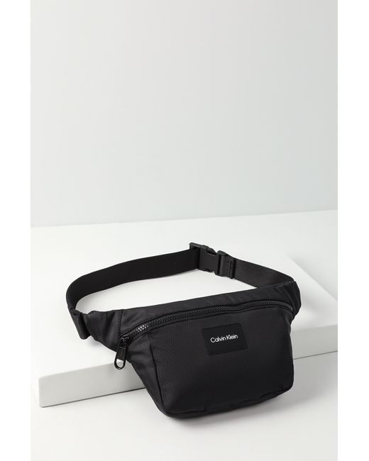 Calvin Klein Поясная сумка черная