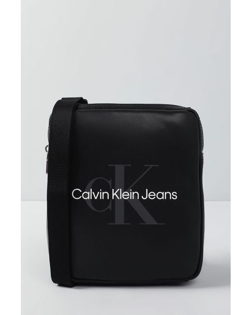Calvin Klein Сумка планшет черная