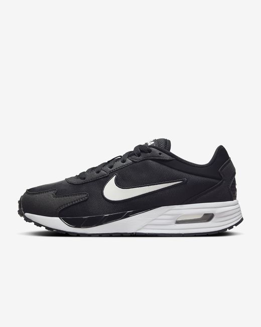 Nike Спортивные кроссовки черные