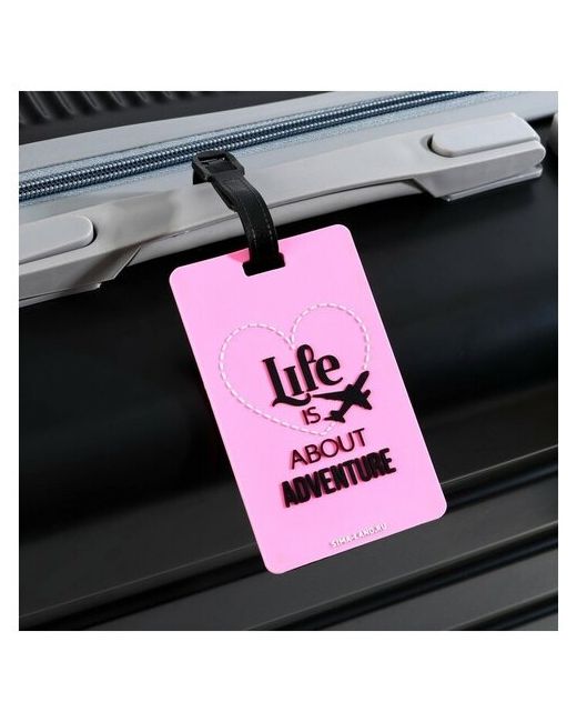 Сима-ленд Бирка на чемодан резиновая Life is about adventure розовая 6.5 х 10.4 см