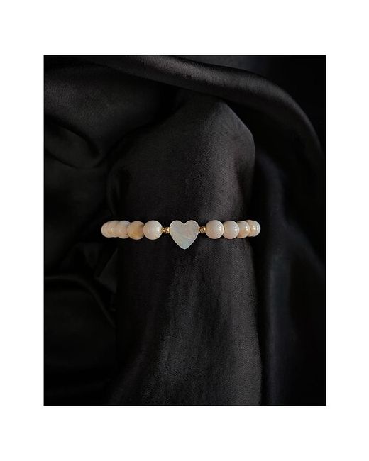ANTARES|studio браслет в минималистичном стиле из натурального камня Pearl heart коллекция 2022-2023 Pinterest говлит