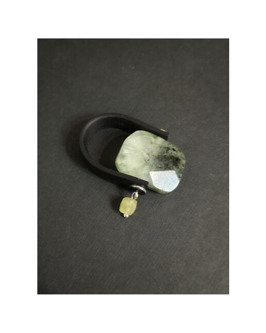 myartofstones Кольцо из каучука с зеленым камнем пренит бижутерия 195 р