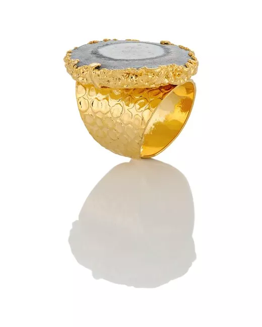 1/33 Edition Массивное золотистое кольцо с натуральным агатом