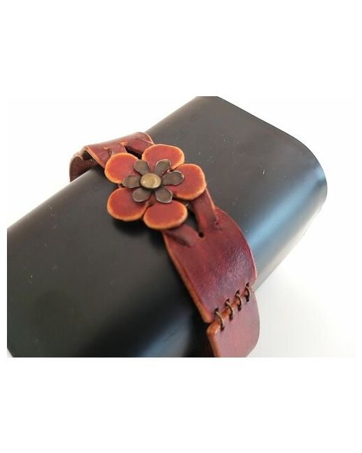 Alena Sunfu Браслет кожаный ручной работы из натуральной кожи с цветком