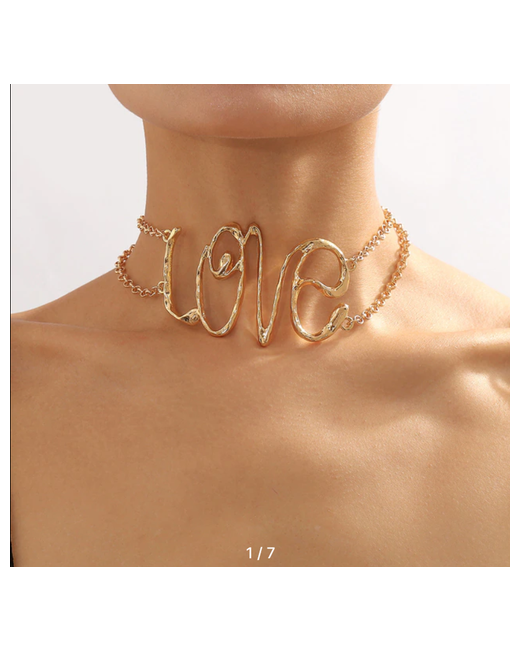 Ninell_ST Ожерелье чокер на шею. Массивное колье с надписью Love золотого цвета.