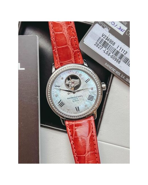 Raymond Weil Наручные часы Maestro RW2827 механические красный