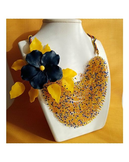 GulNara Эксклюзивное украшение Бисерное ожерелье Соцветие восторга с крупным цветком гибискуса