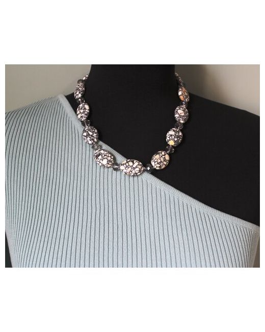 Fashion Jewerly Ожерелье Stone Grey 45 см