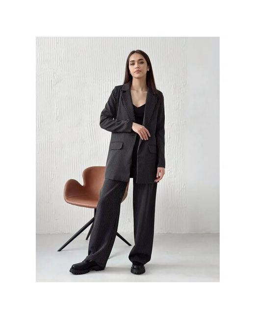 Donna Clar Костюм жакет и брюки классический стиль свободный силуэт размер 44