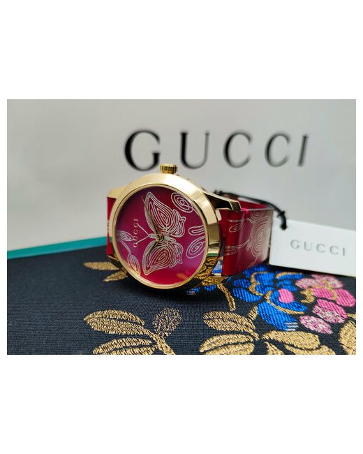 Gucci Наручные часы Часы G-Timeless YA1264054. кварцевые производства Швейцария бордовый золотой