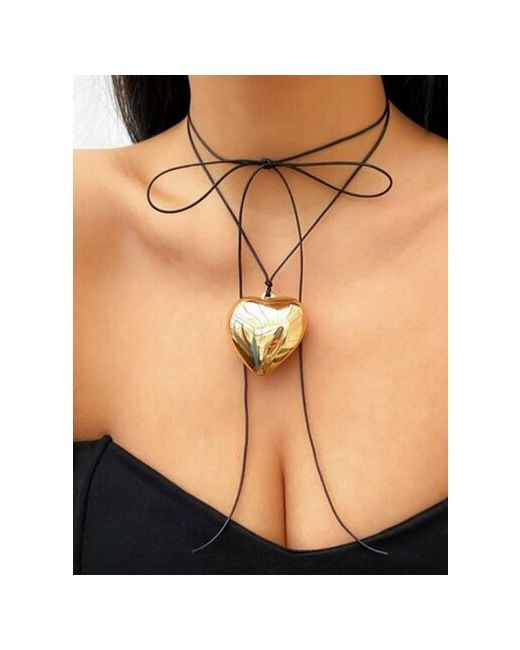 Aneli Jewelry Чокер-шнурок с крупным золотым сердечком