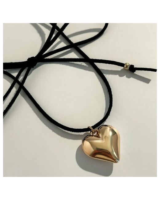Aneli Jewelry Чокер-шнурок с крупным золотым сердечком