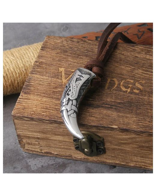 Vikings Подвеска на шею зуб дракона кожаном шнурке в подарочной шкатулке