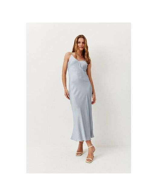 To Be One Платье-комбинация вискоза в бельевом стиле полуприлегающее миди размер 42 голубой