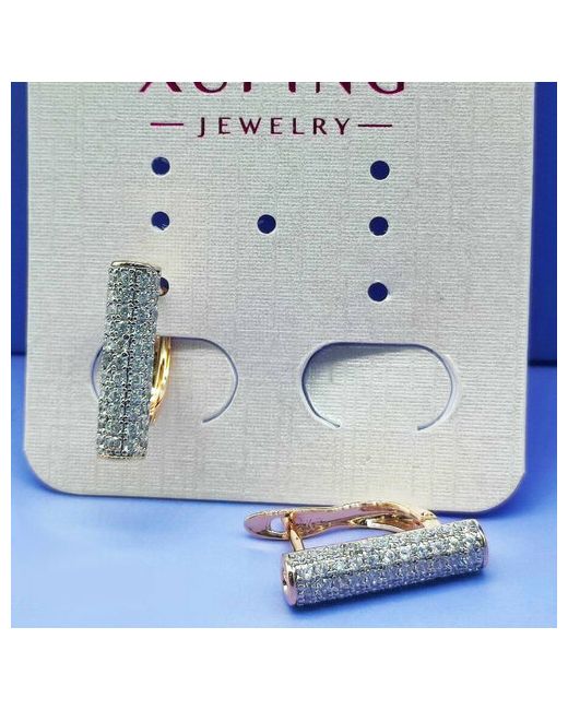 Xuping Jewelry Серьги цилиндрические с фианитами в позолоте золочение фианит размер/диаметр 17 мм.