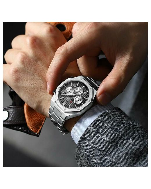 Curren Наручные часы Часы наручные на металлическом браслете многофункциональные хронограф