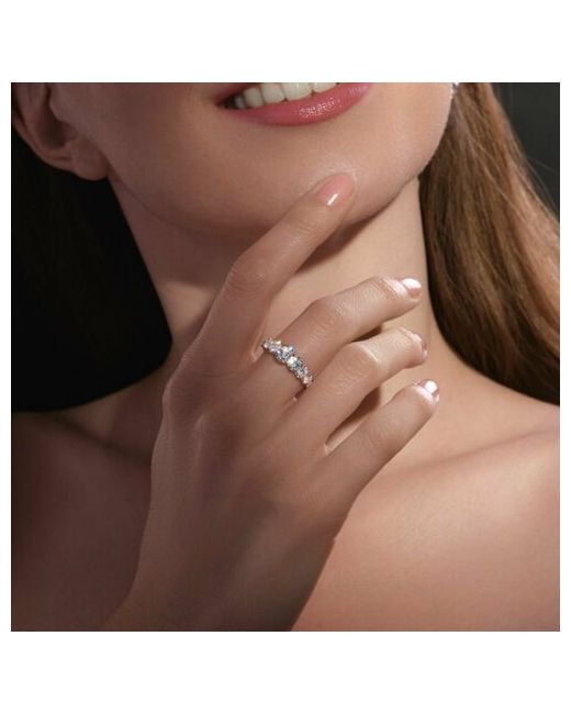 UVI Ювелирочка Перстень Серебряное кольцо с фианитами серебро 925 проба родирование фианит размер 17 бесцветный серебряный