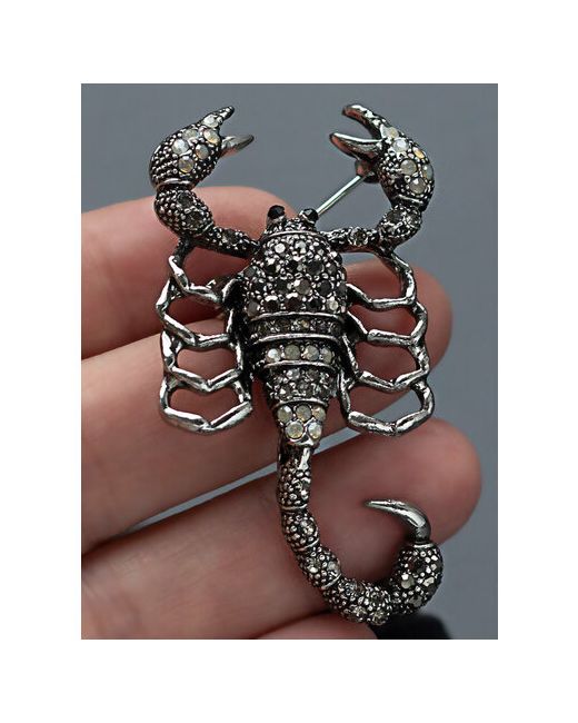 Petro-Jewelry Брошь кулон Скорпион в подарочной коробочке. украшение с черными стразами. Булавка защитой от расстёгивания стразы
